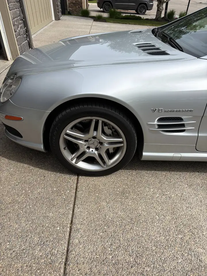 Mercedes-Benz SL снимка Mercedes-Benz SL