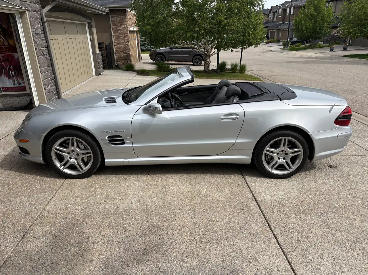 Mercedes-Benz SL снимка Mercedes-Benz SL