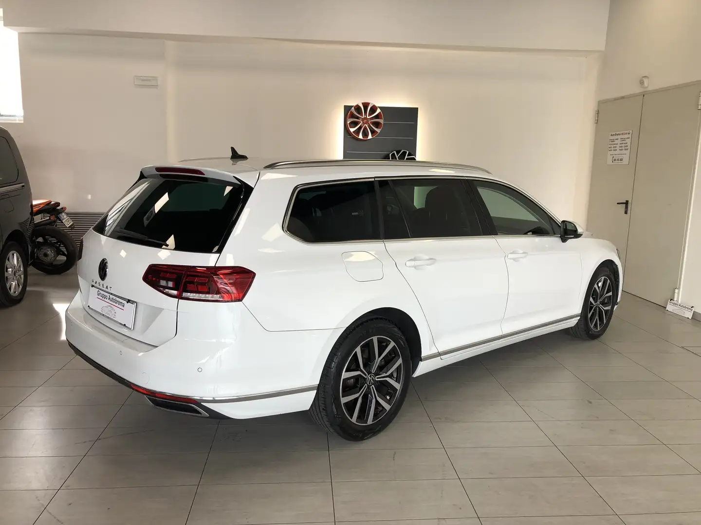 Volkswagen Passat Variant Passat VIII Variant 2.0 tdi Executive 150cv dsg Bianco - 2