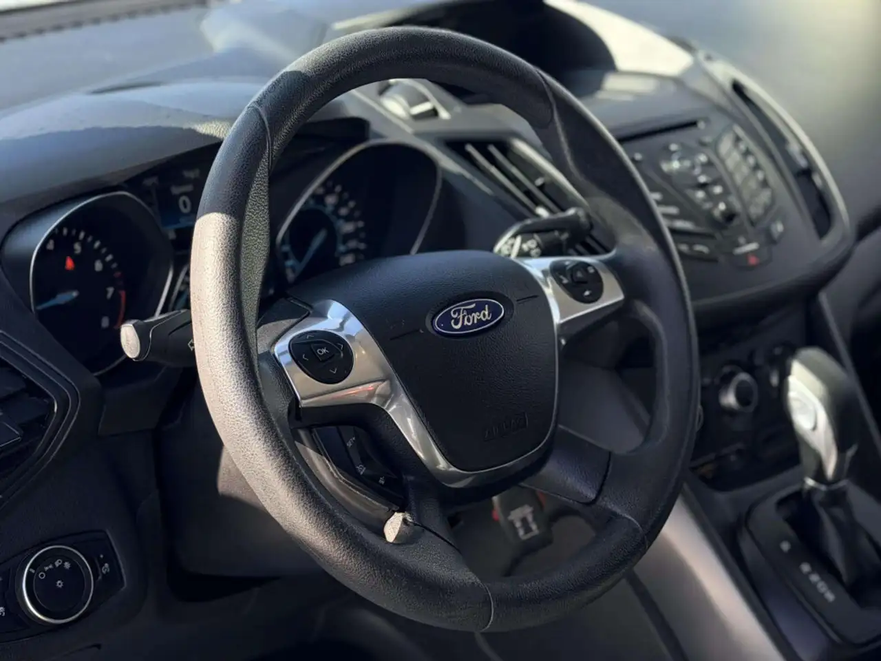 Ford Escape снимка Ford Escape