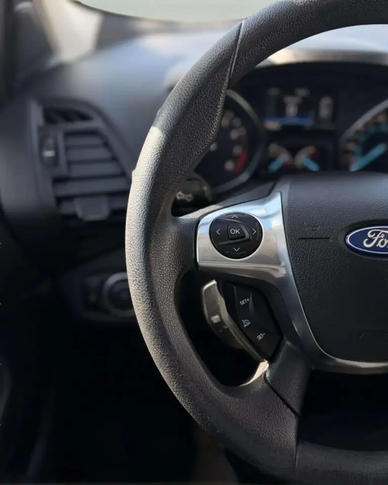 Ford Escape снимка Ford Escape