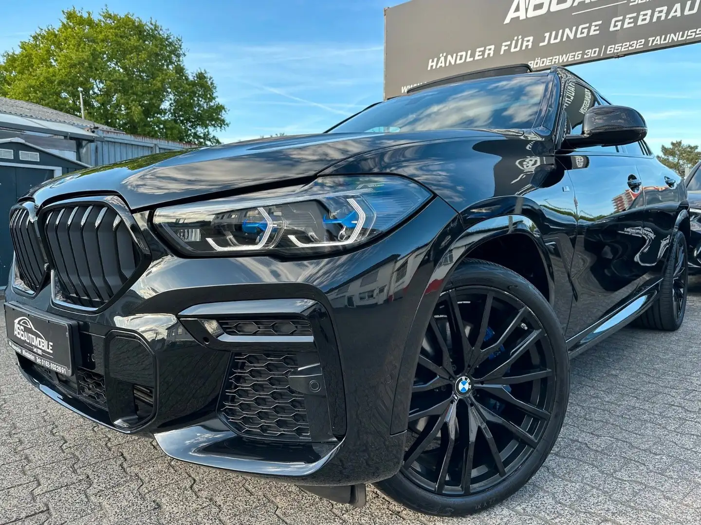 BMW X6 xDr30d M Sport PANO*Iconic*ACC*Standh*AHK*22" Schwarz - 1