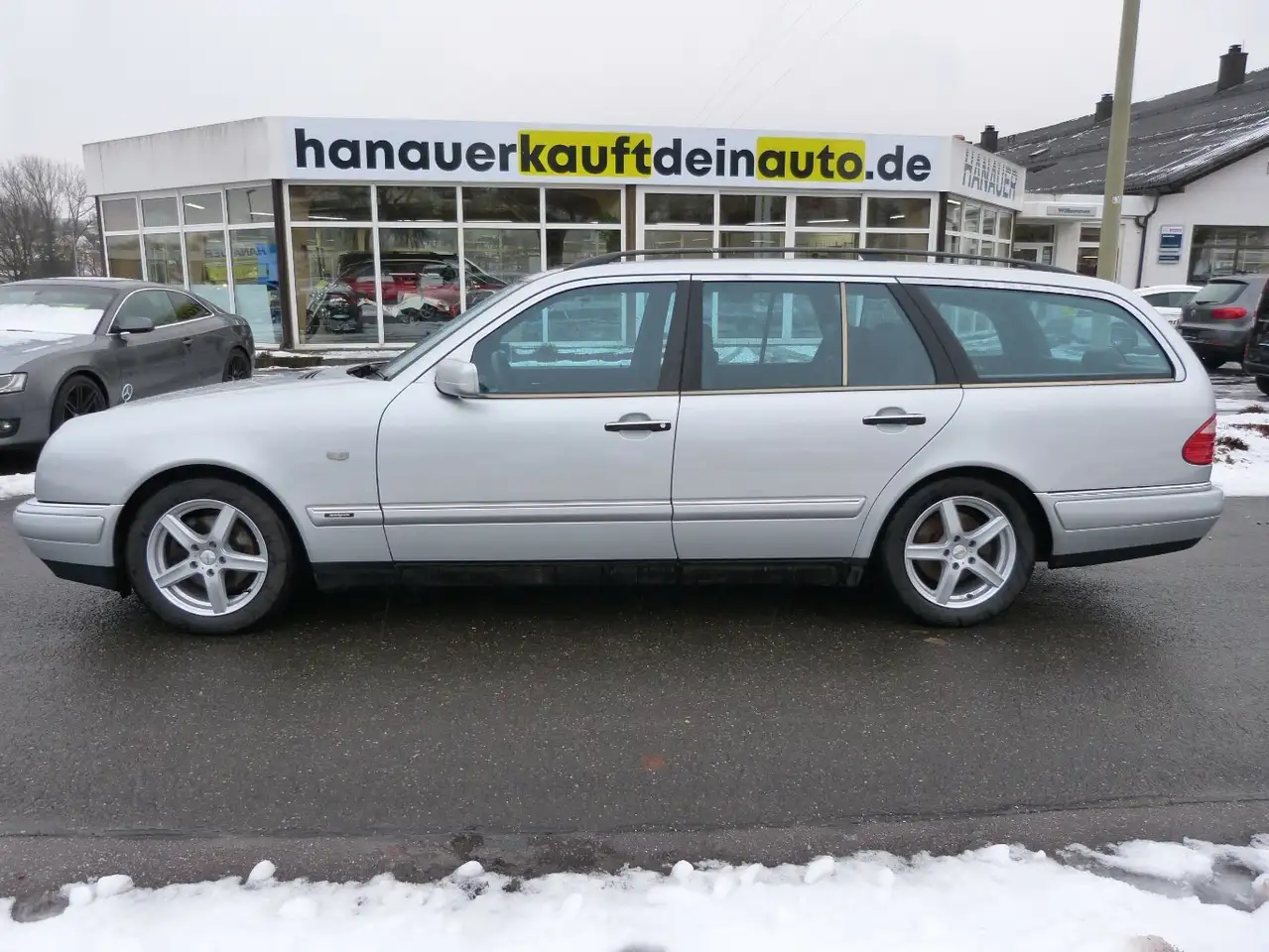 Mercedes-Benz E 200 T Avantgarde [DAB/KAMERA/AHK/TÜV], foto 3