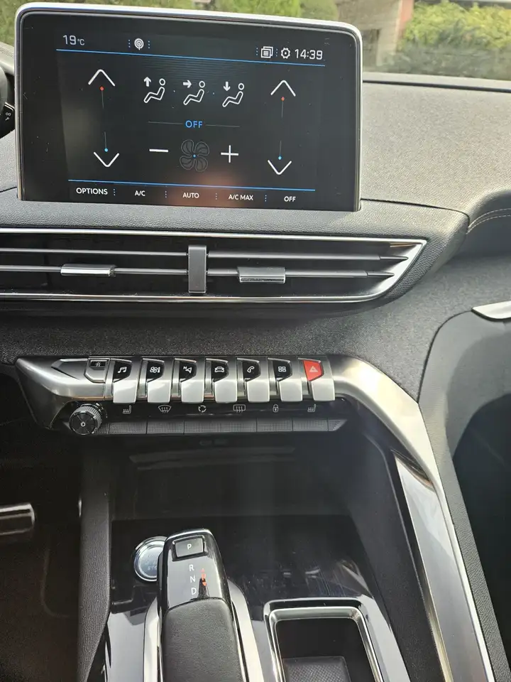 Peugeot 3008 3008 — photo 20