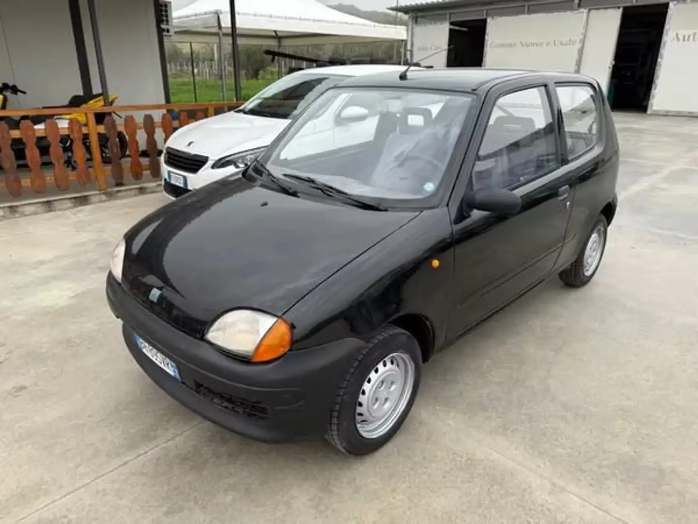 Fiat Seicento Seicento 0.9 Young Noir - 1