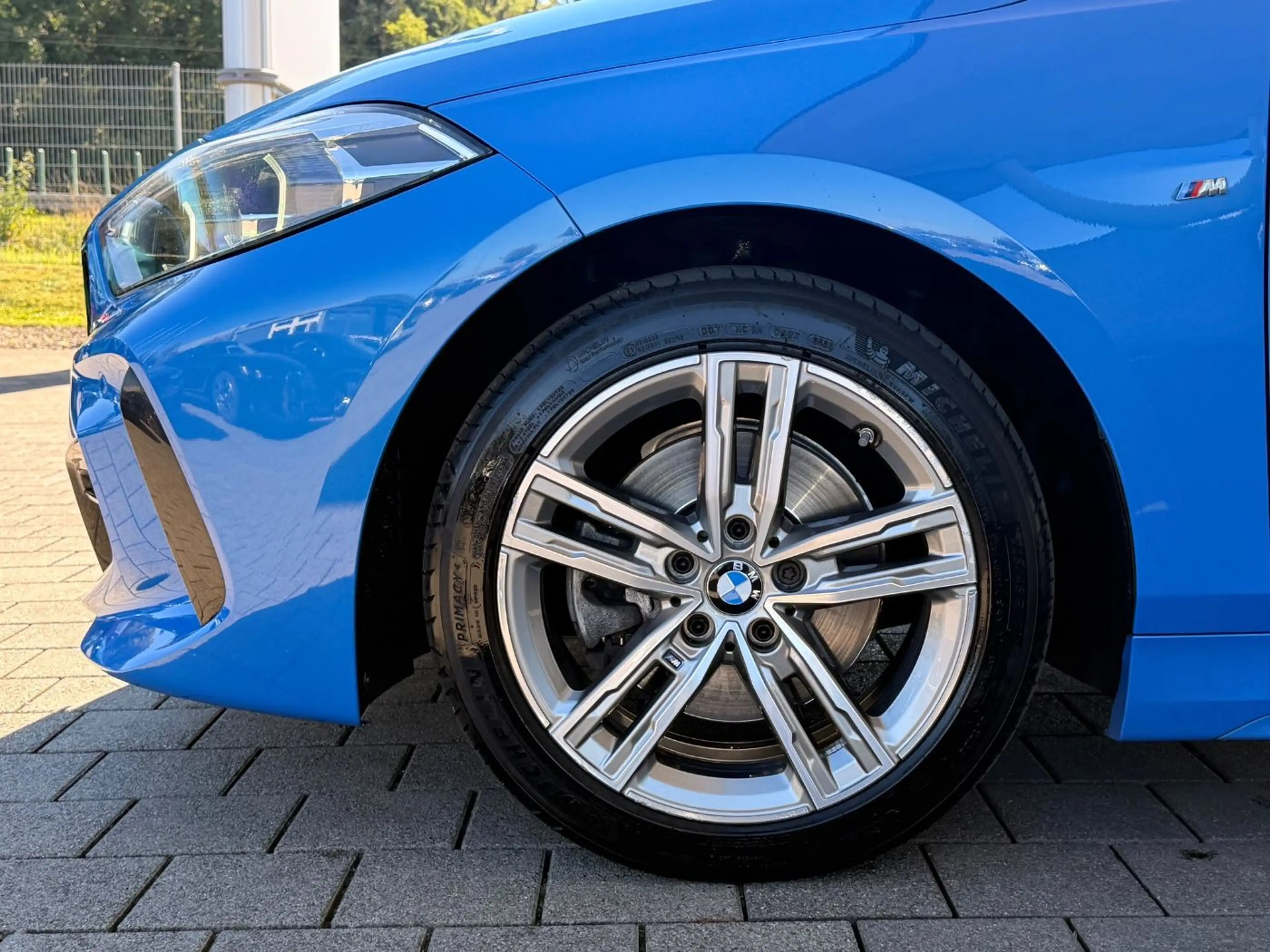 BMW 118 i M Sport Lenkradheizung PDC LED Sitzheizung — photo 10