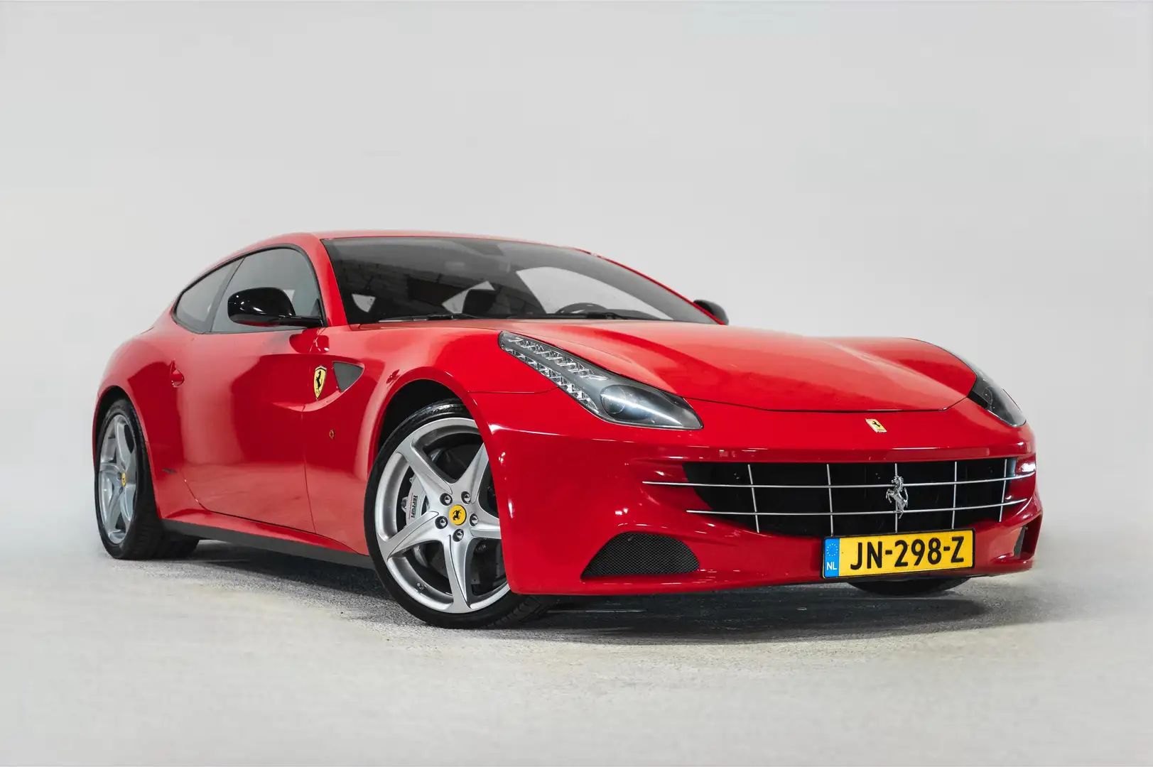 Ferrari FF 6.3 V12 Czarny - 1