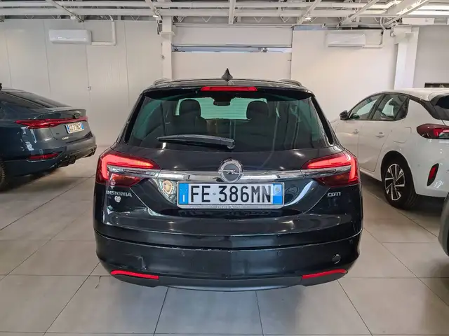 Opel Insignia view 7