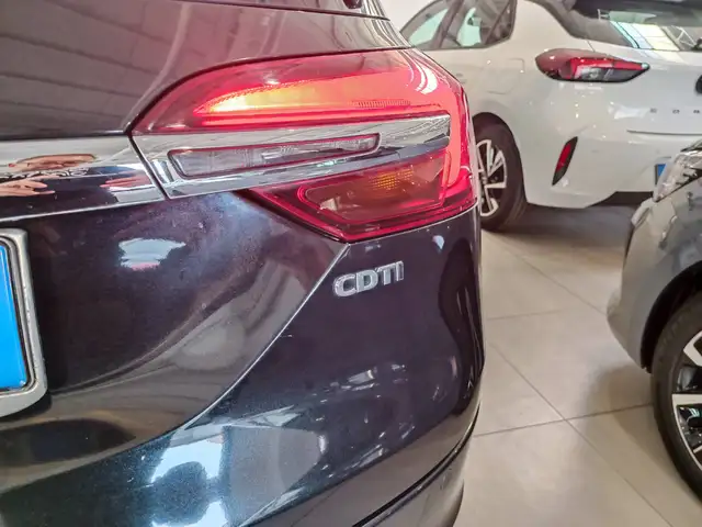 Opel Insignia view 13
