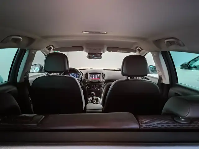 Opel Insignia view 11