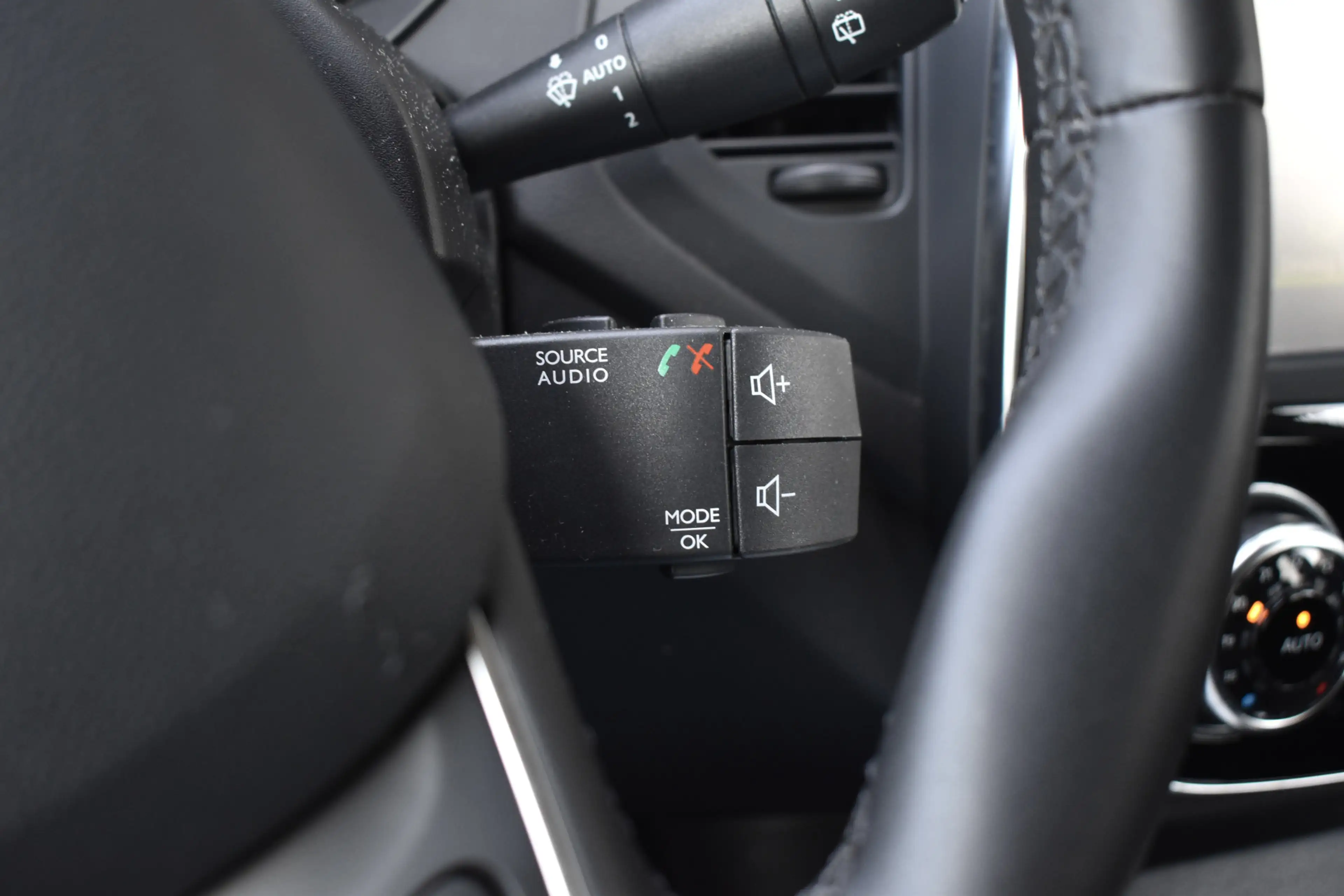 Renault Captur 1.2 TCe Aut. Limited | Trekhaak | Camera |  Keyles — photo 16