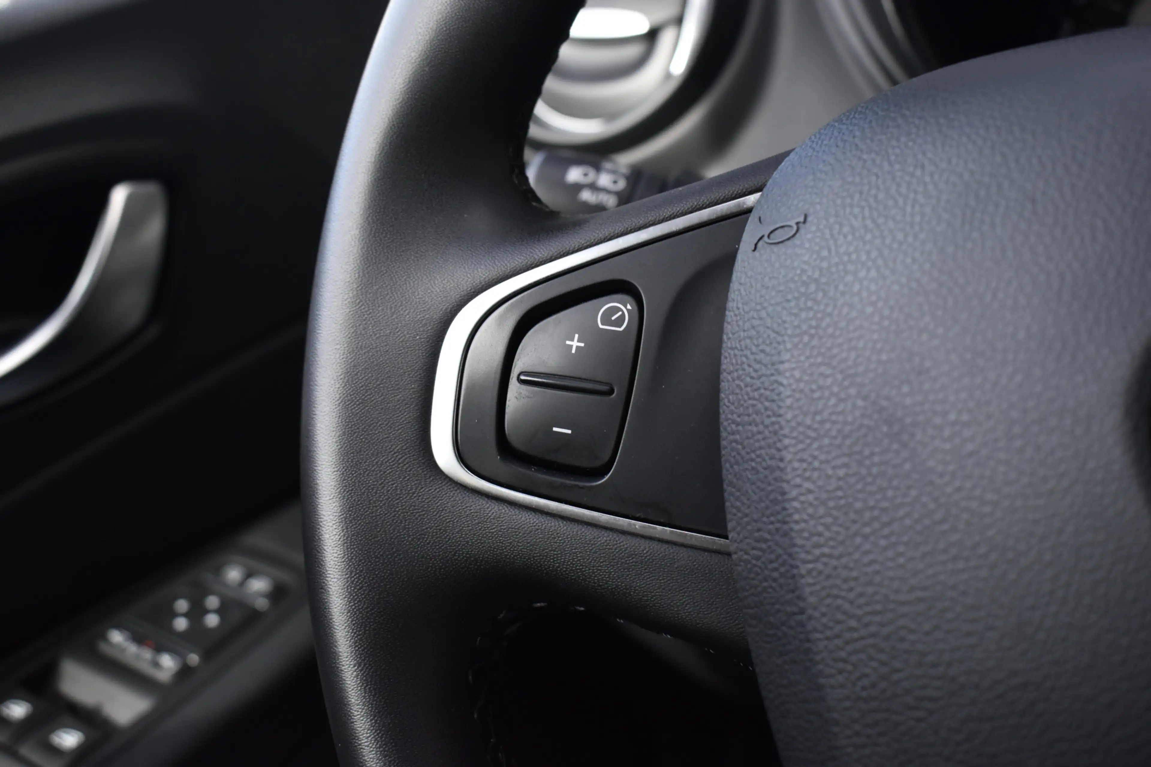 Renault Captur 1.2 TCe Aut. Limited | Trekhaak | Camera |  Keyles — photo 18