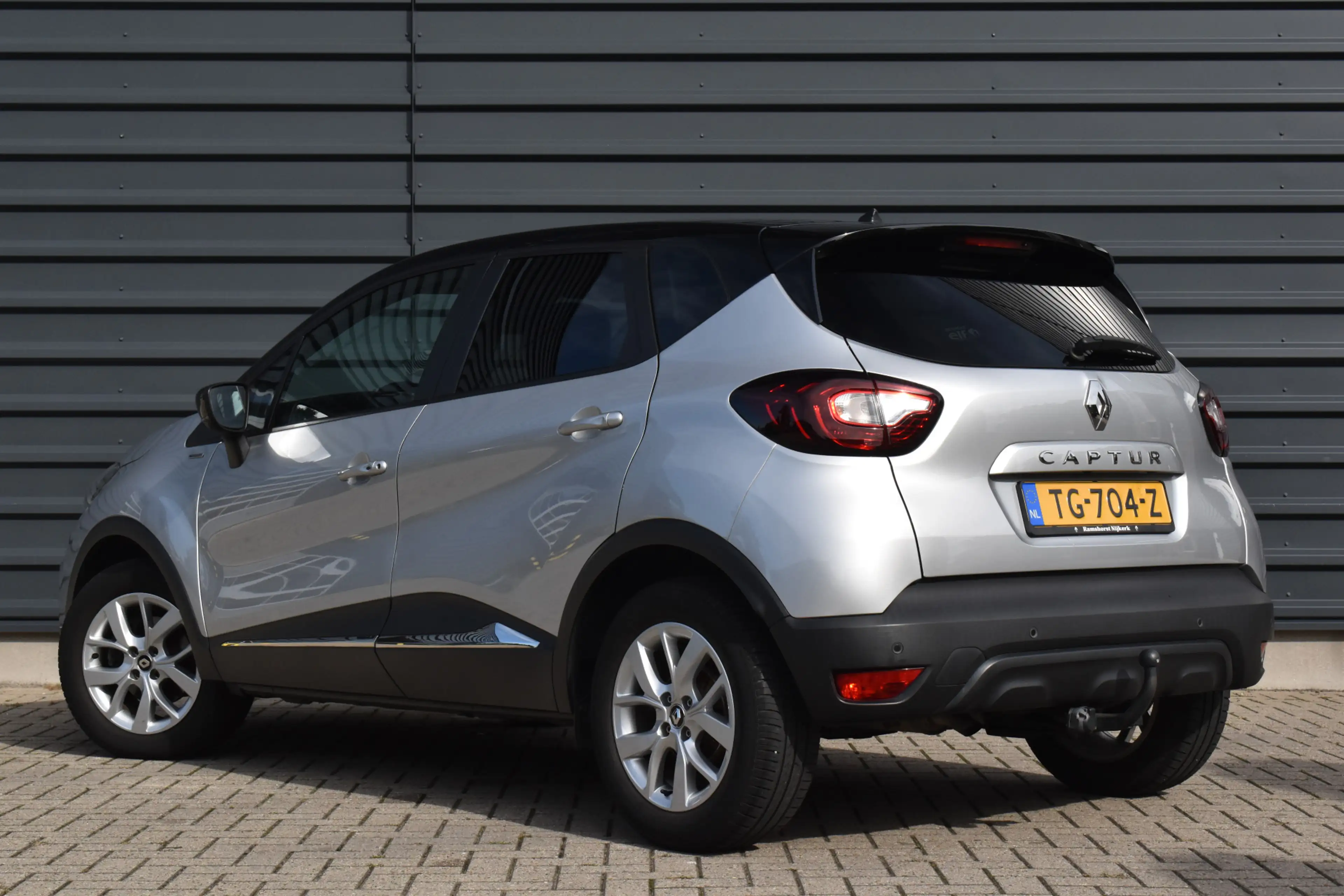 Renault Captur 1.2 TCe Aut. Limited | Trekhaak | Camera |  Keyles — photo 2