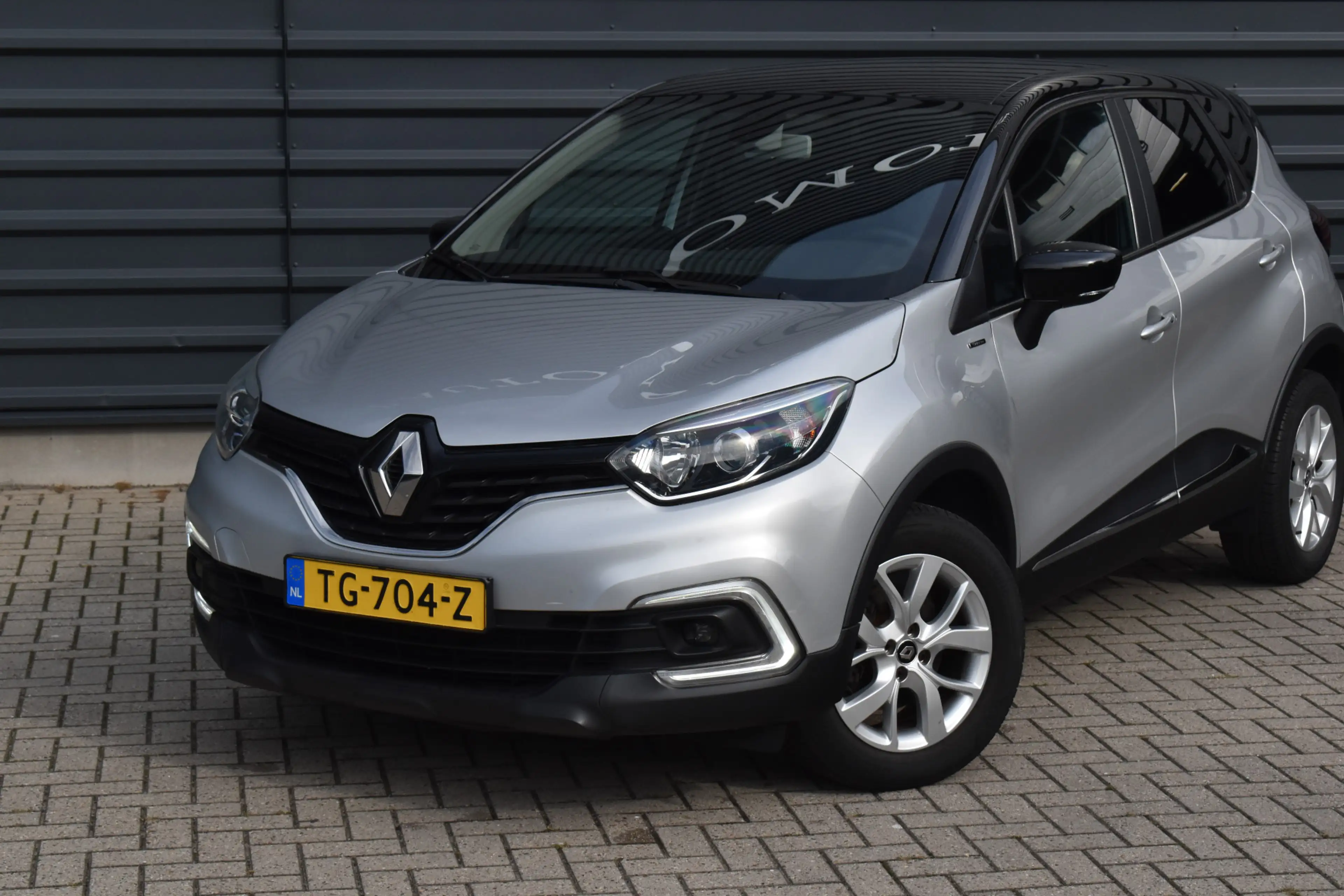 Renault Captur 1.2 TCe Aut. Limited | Trekhaak | Camera |  Keyles — photo 22