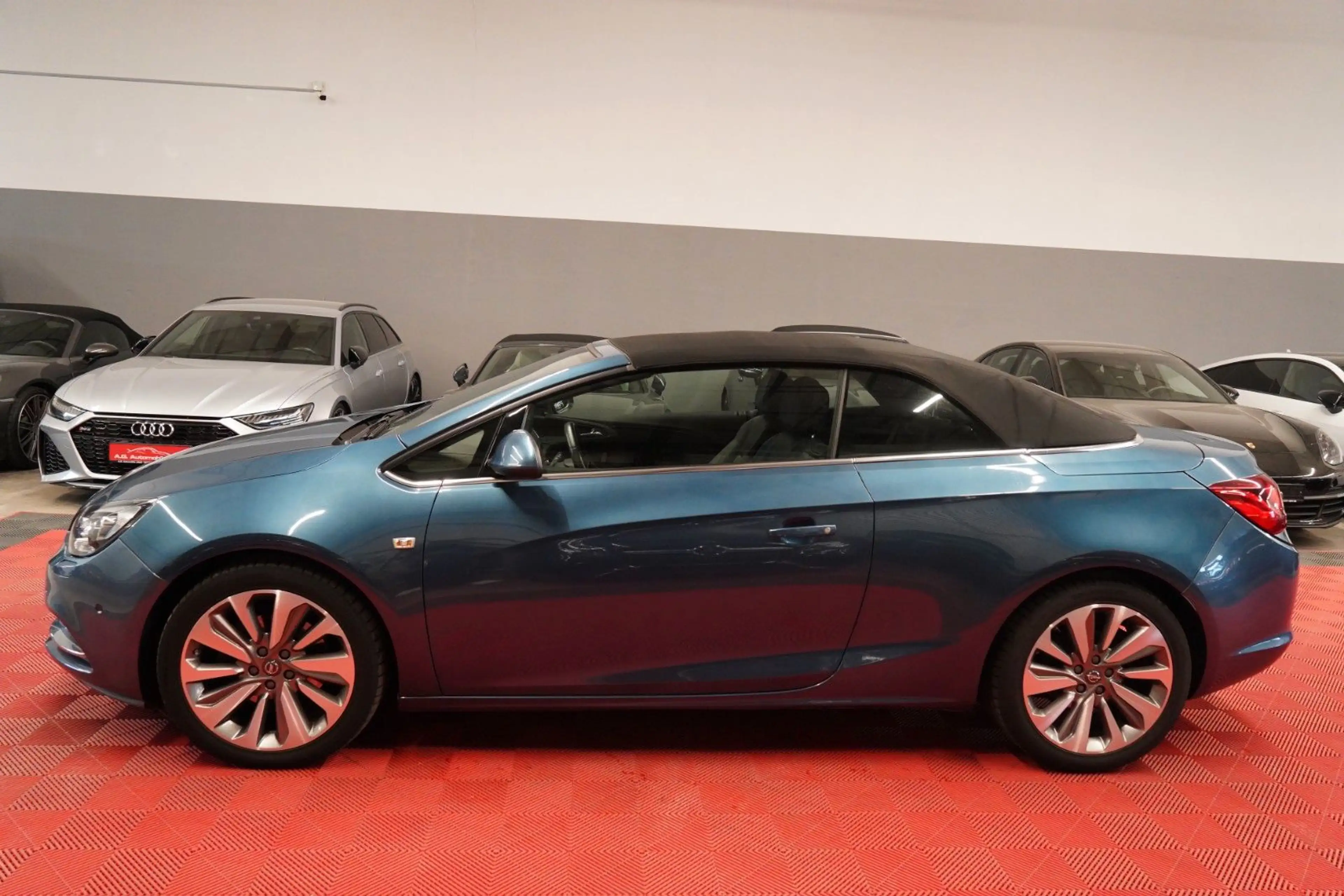 Opel Cascada 1.6*2.Hand*Unfallfrei — photo 14