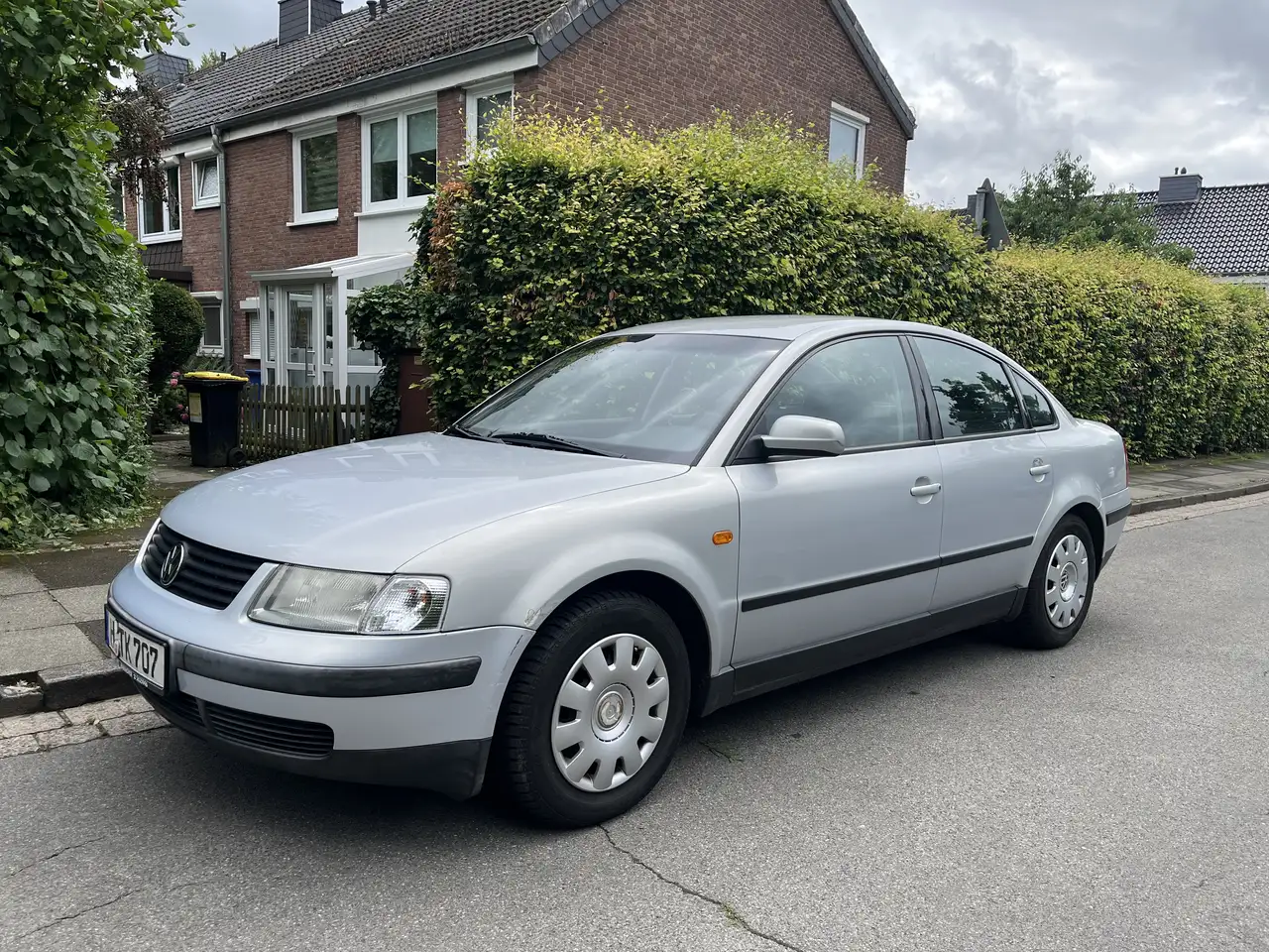 Volkswagen Passat 1.8 8V Turbo 1.Hand, Scheckheftgepflegt, 04/27 TÜV, foto 1