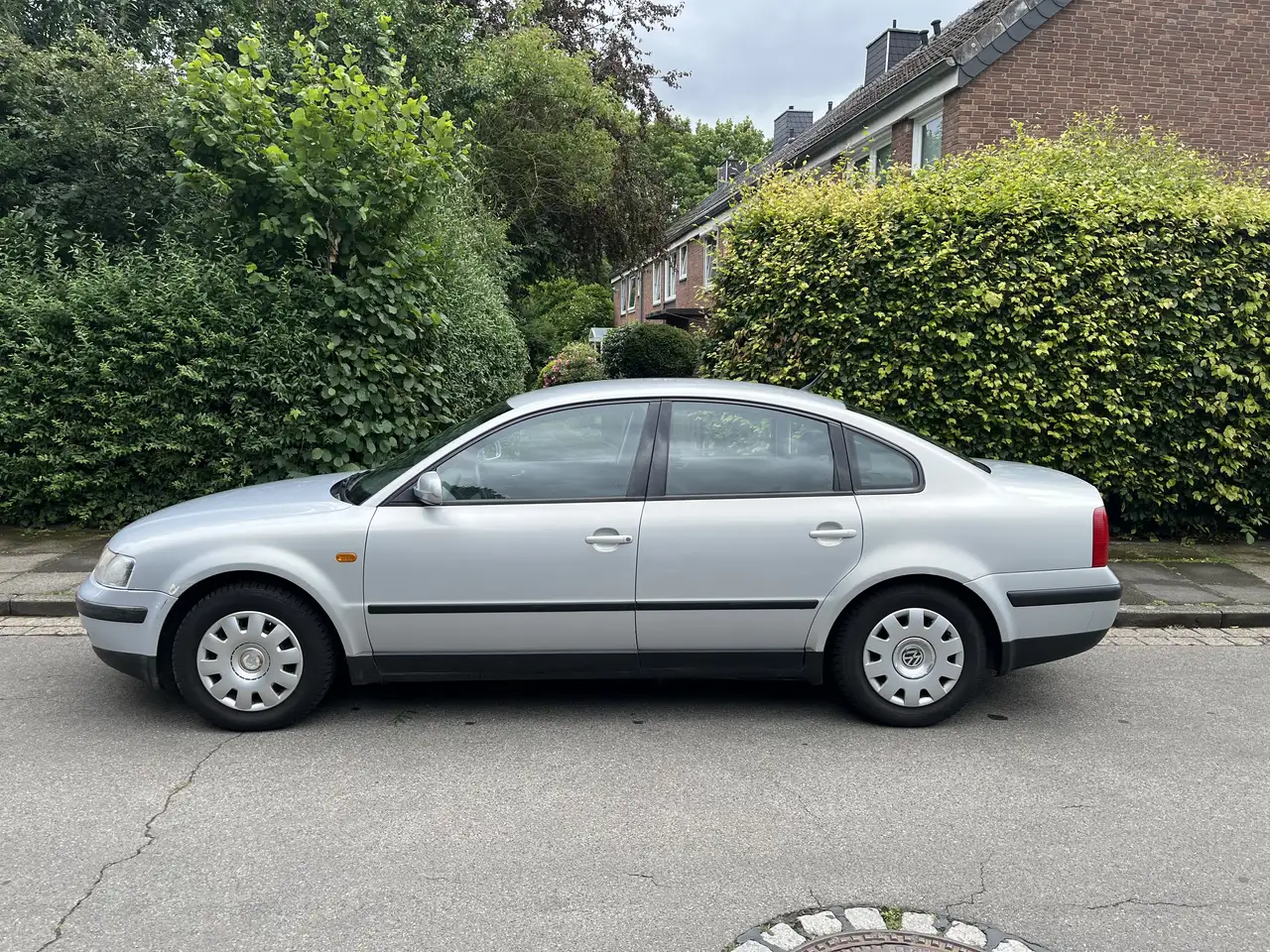 Volkswagen Passat 1.8 8V Turbo 1.Hand, Scheckheftgepflegt, 04/27 TÜV, foto 2