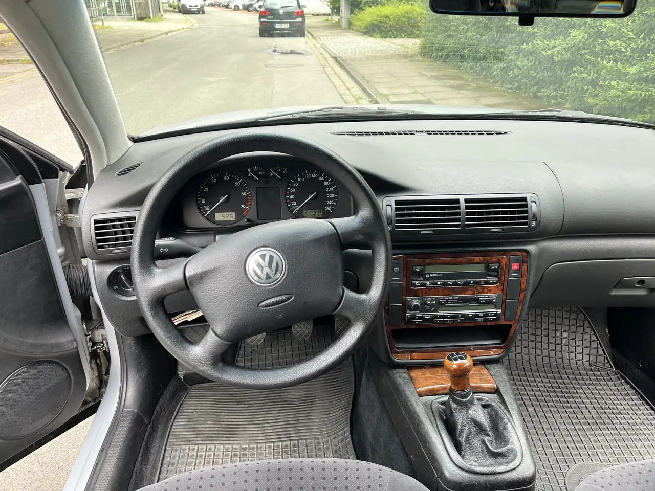 Volkswagen Passat 1.8 8V Turbo 1.Hand, Scheckheftgepflegt, 04/27 TÜV, foto 8