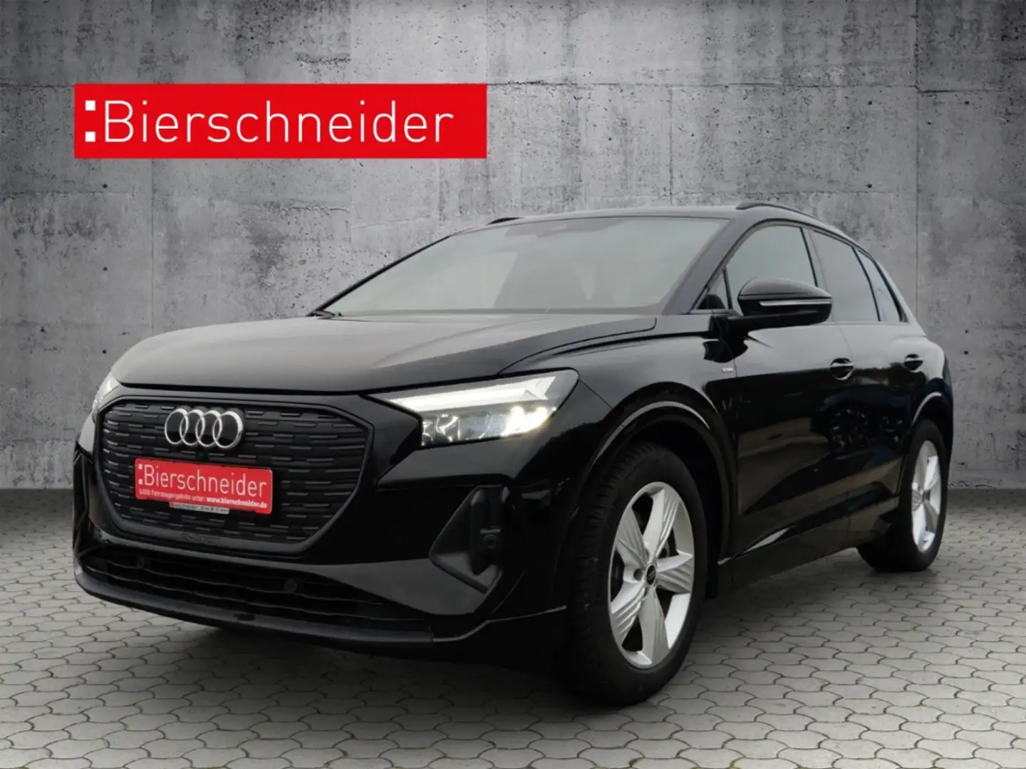 Audi Q4 e-tron 50 quattro S-line HUD KAMERA NAVI LED GRA DAB 21 Schwarz - 1