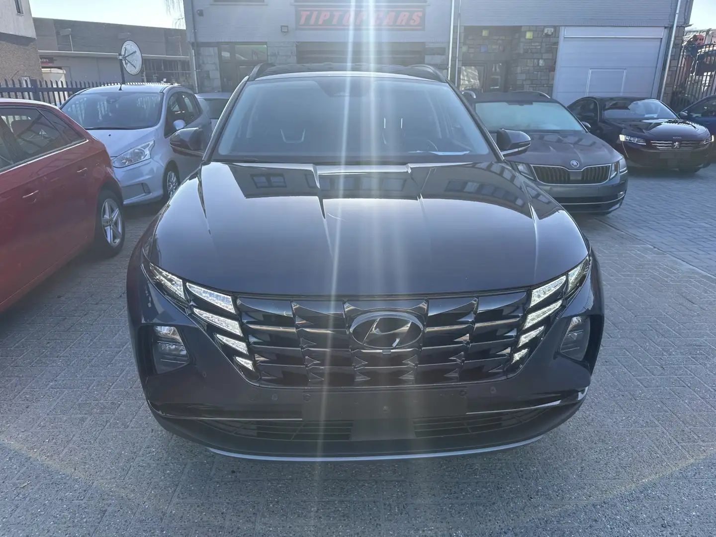 Hyundai TUCSON 1.6 T-GDi PHEV 4WD Shine Grijs - 2
