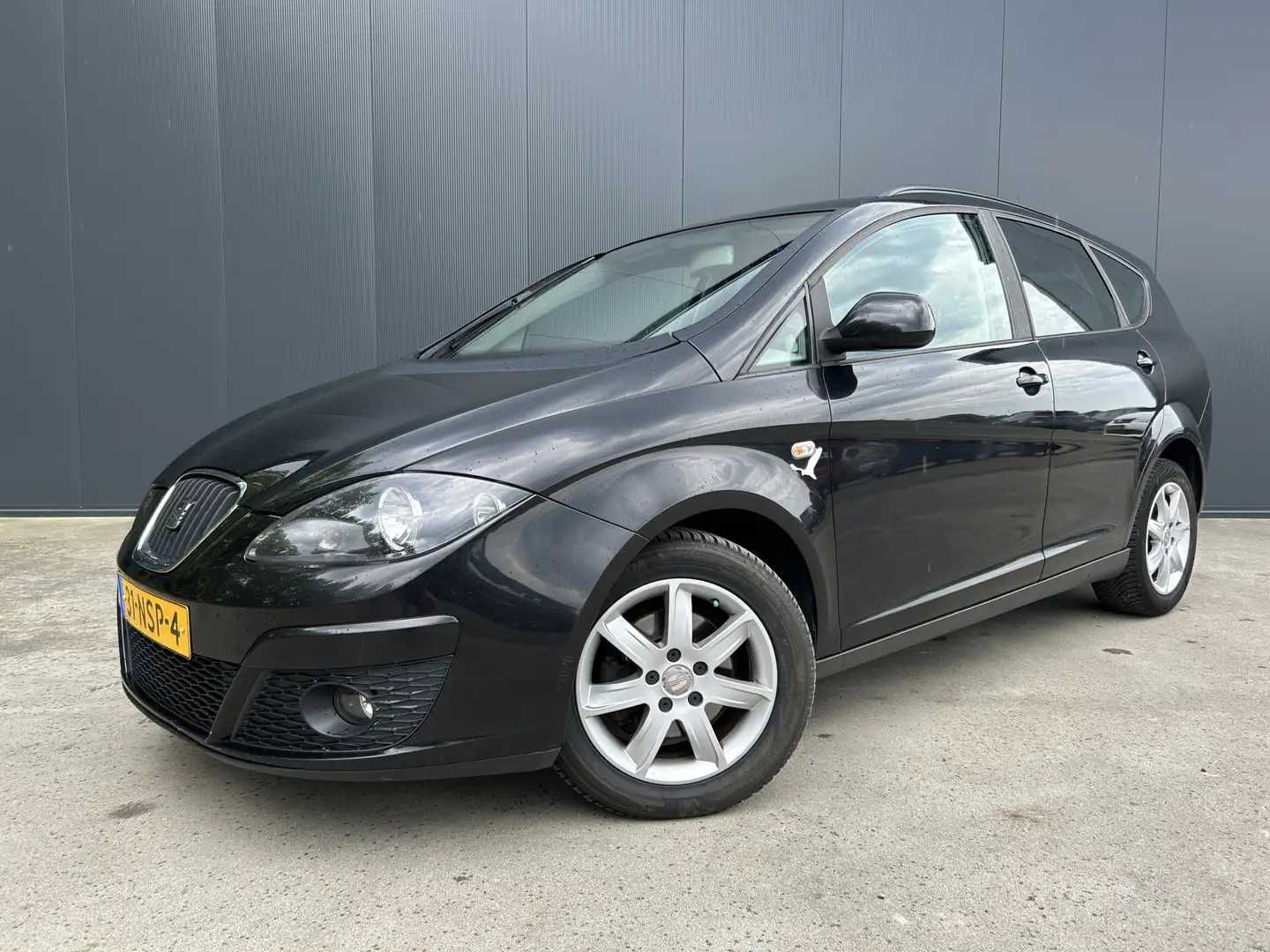 SEAT Altea XL 1.6 TDI Ecomotive Good Stuff CRUISE AIRCO TREKHAAK Černá - 1