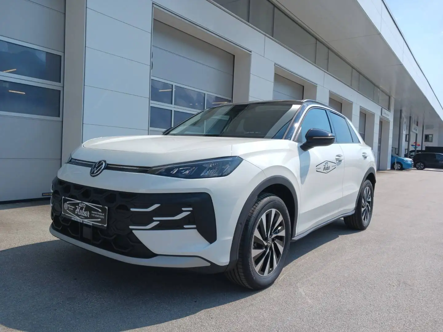 Volkswagen T-Roc 1.5 eTSI 85 kW Life Weiß - 1