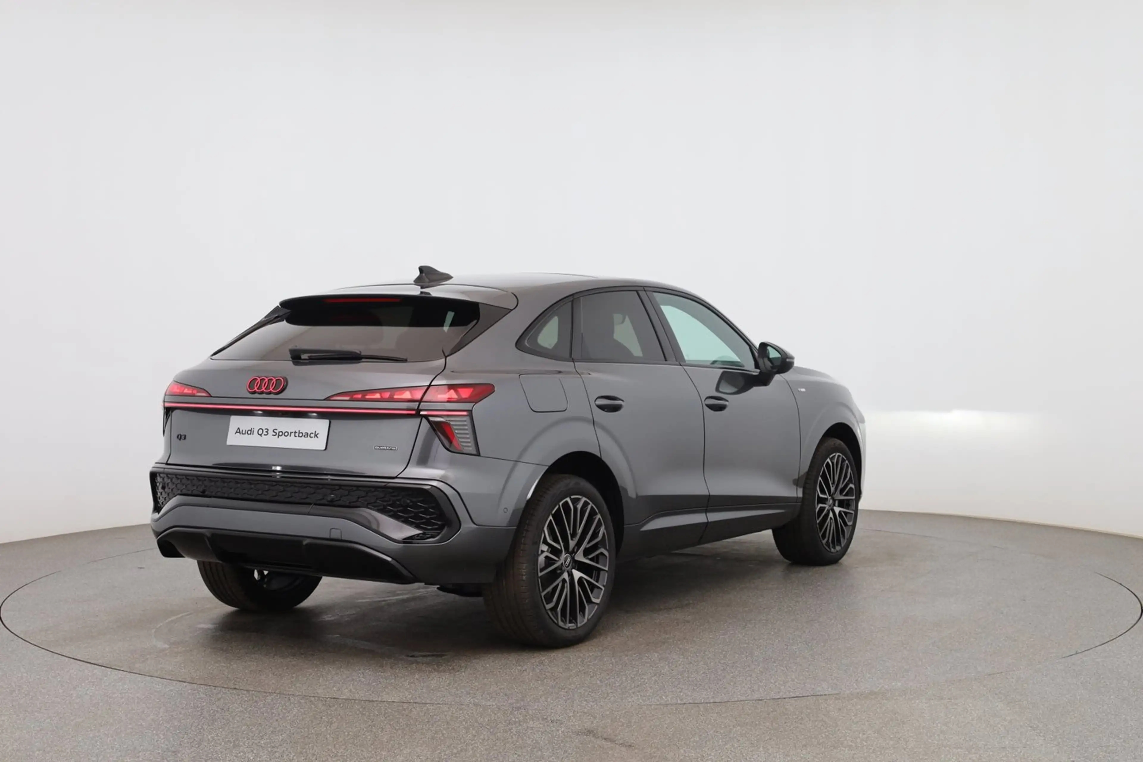 Audi Q3 TFSI quattro 150 kW — photo 5