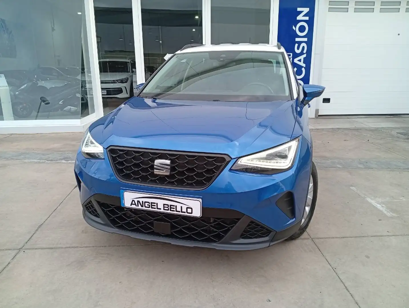 SEAT Arona 1.0 TSI S&S Style XM 110 Bleu - 2