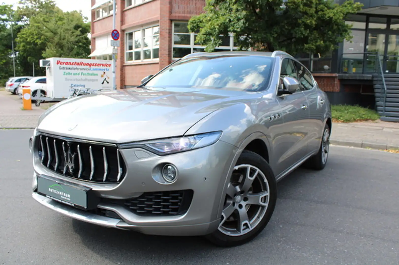 Maserati Levante S Q4 Pano/360Grad/B&W/Memory/Scheckheft Grau - 1