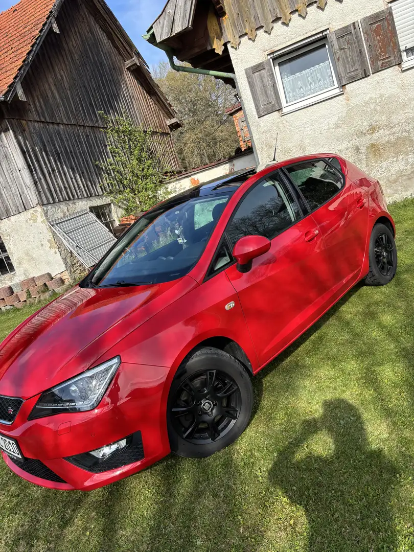SEAT Ibiza FR Rot - 1