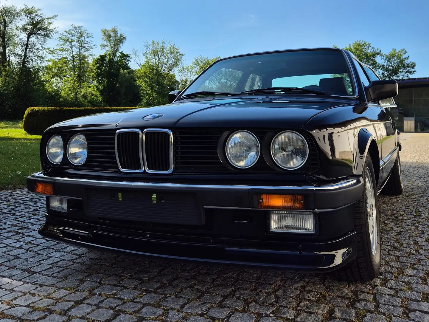 BMW 325 es USA Klima Tempomat OBC2 Sperrdifferential usw. Černá - 1