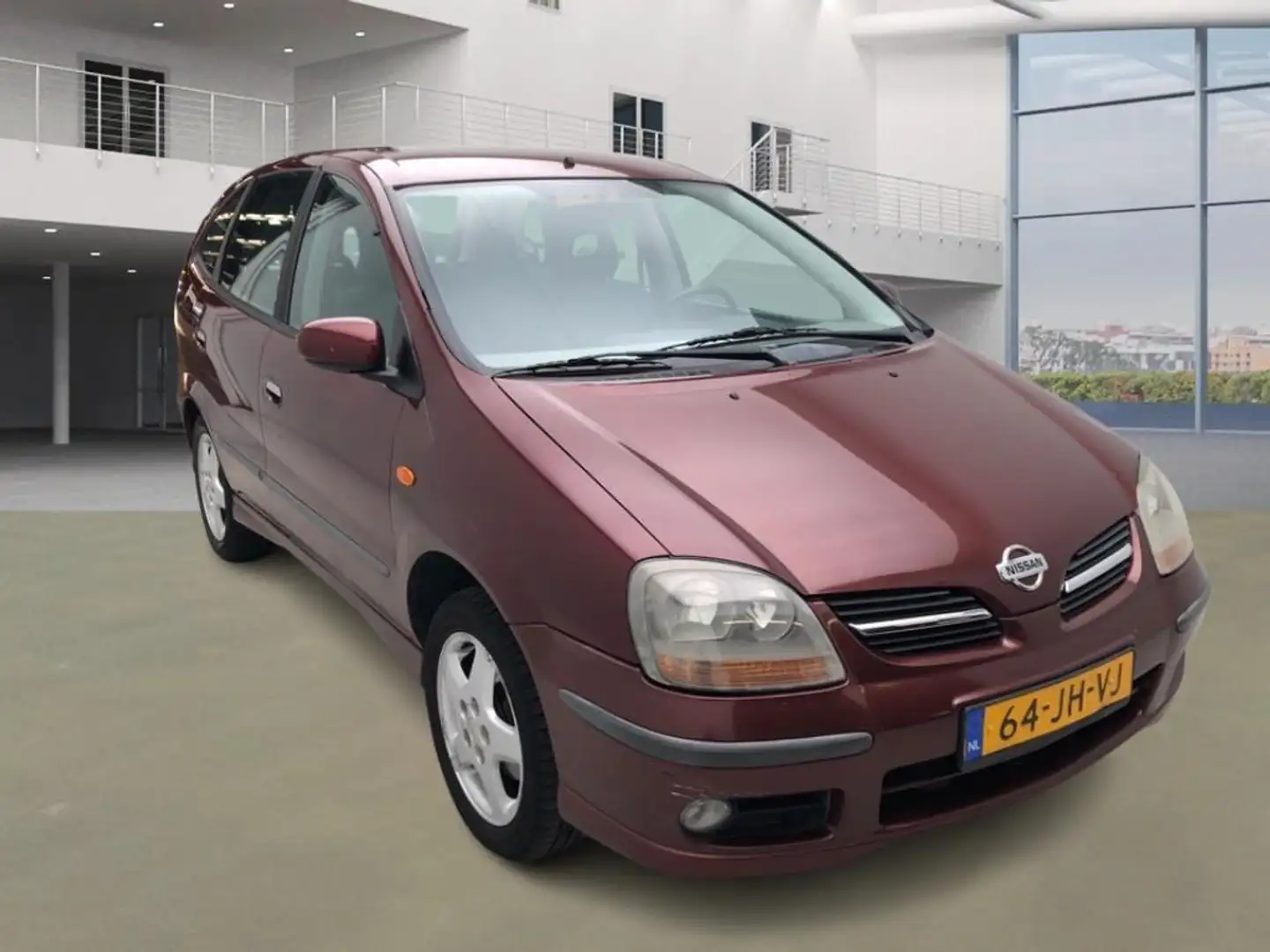 Nissan Almera Tino 1.8 Ambience Rouge - 2