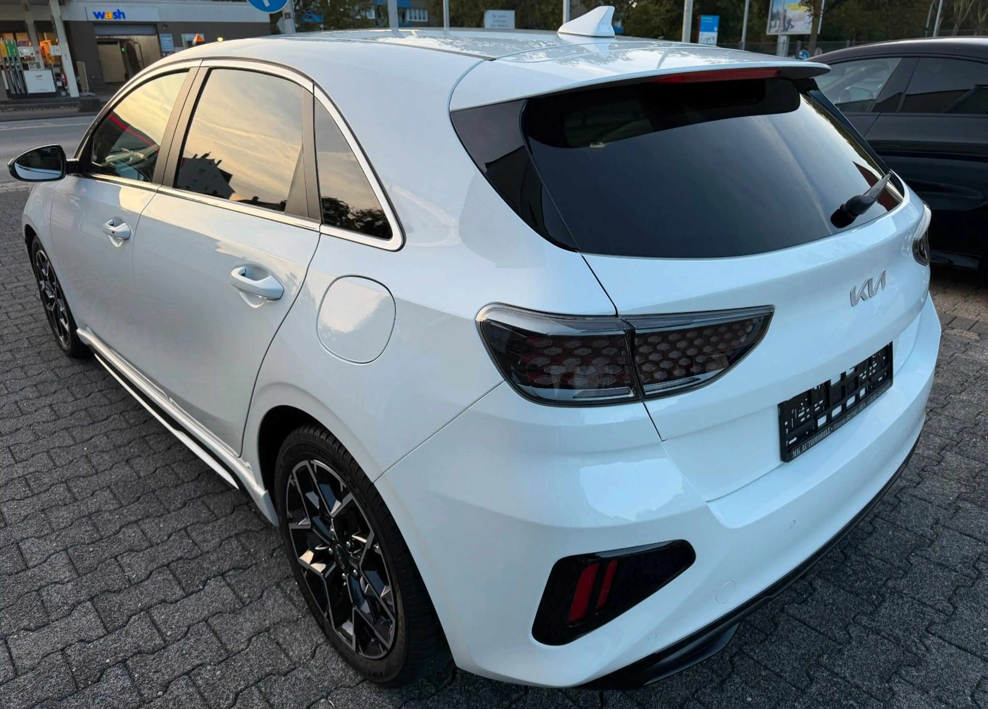 Kia Ceed / cee'd Ceed1.5 GT-LINE Automatik/Navi/Leder/Cam/ACC/JBL — photo 4