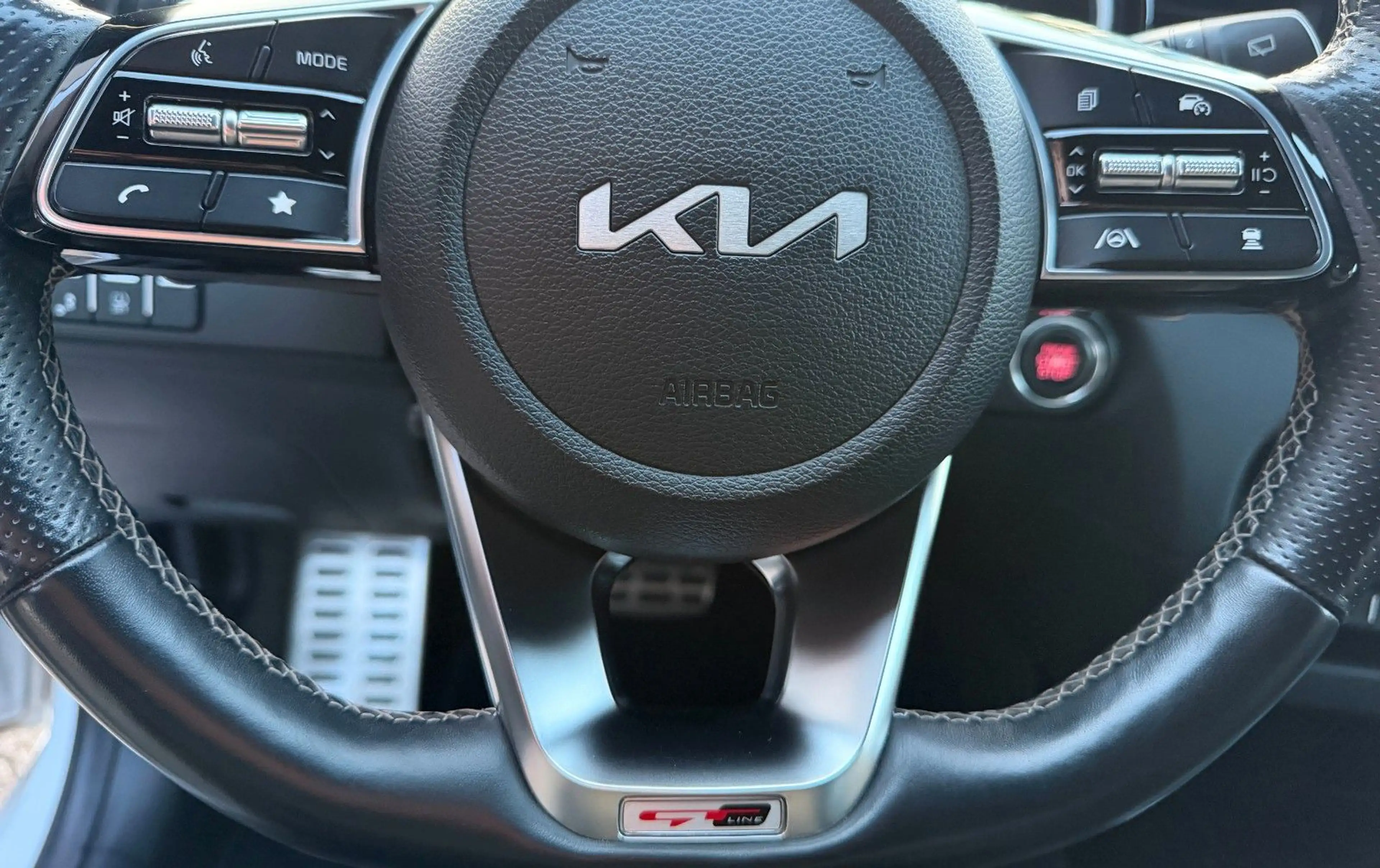 Kia Ceed / cee'd Ceed1.5 GT-LINE Automatik/Navi/Leder/Cam/ACC/JBL — photo 13
