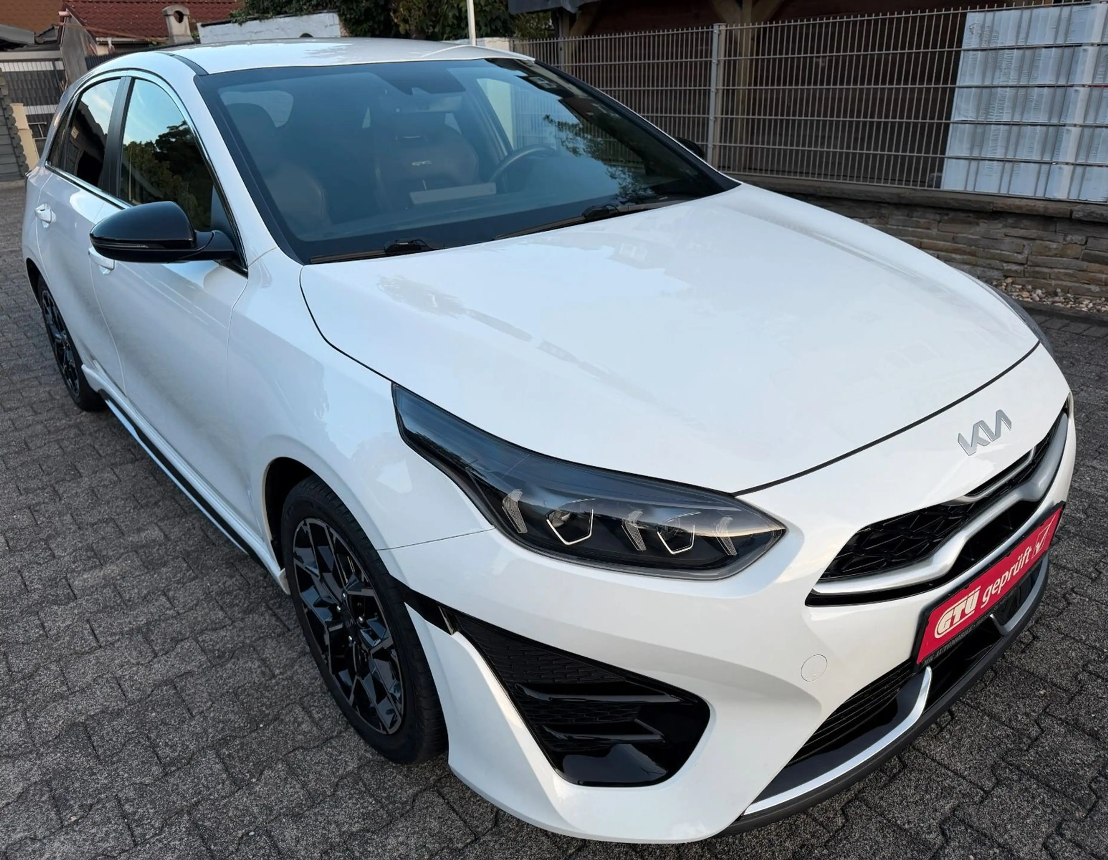 Kia Ceed / cee'd Ceed1.5 GT-LINE Automatik/Navi/Leder/Cam/ACC/JBL — photo 3