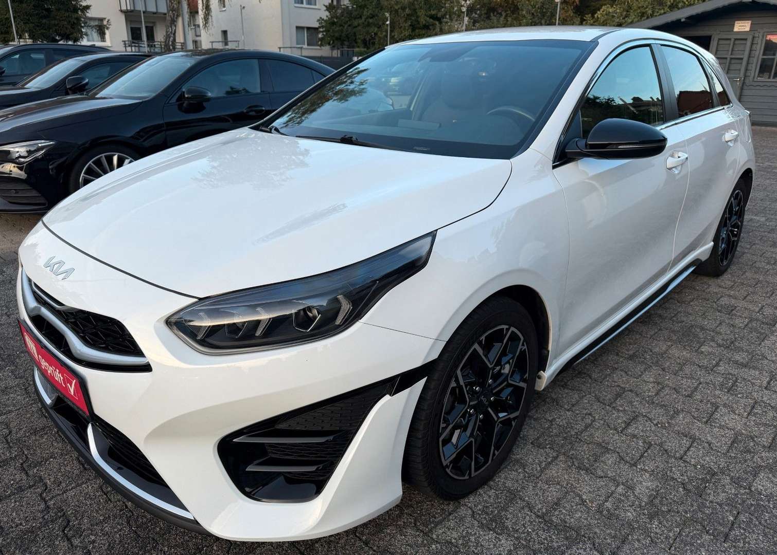 Kia Ceed / cee'd nuo 336 €/ mėn Benzinas 2023m. Sedanas Automatinė