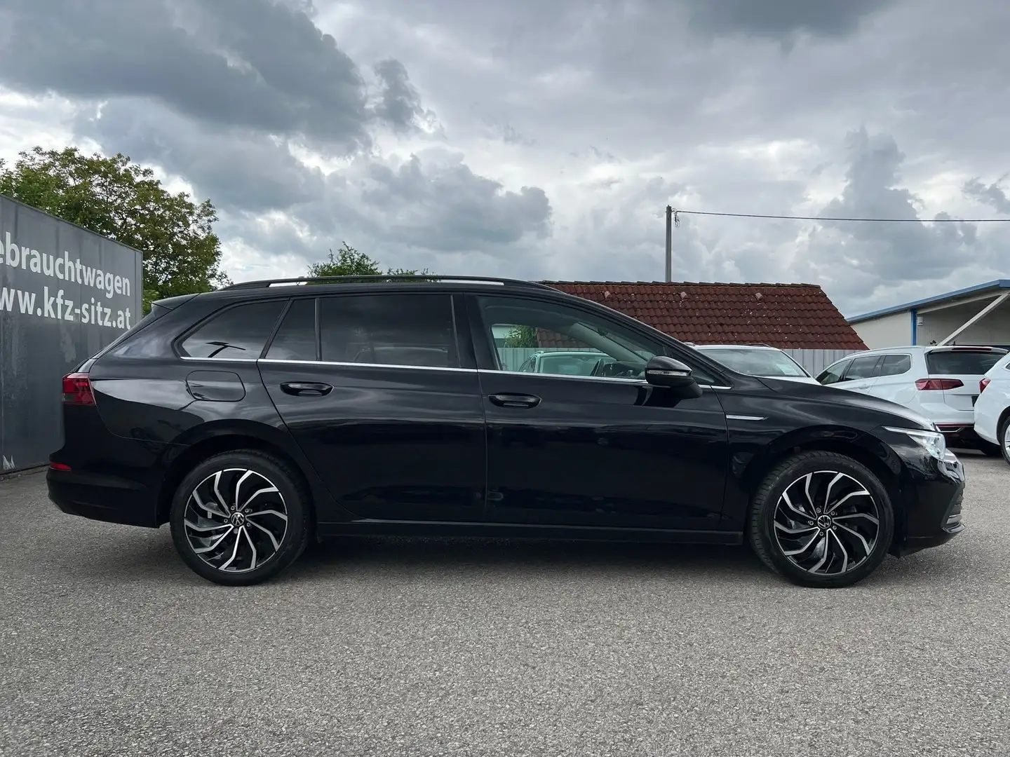 Volkswagen Golf Variant 2,0 TDI Style DSG Schwarz - 2