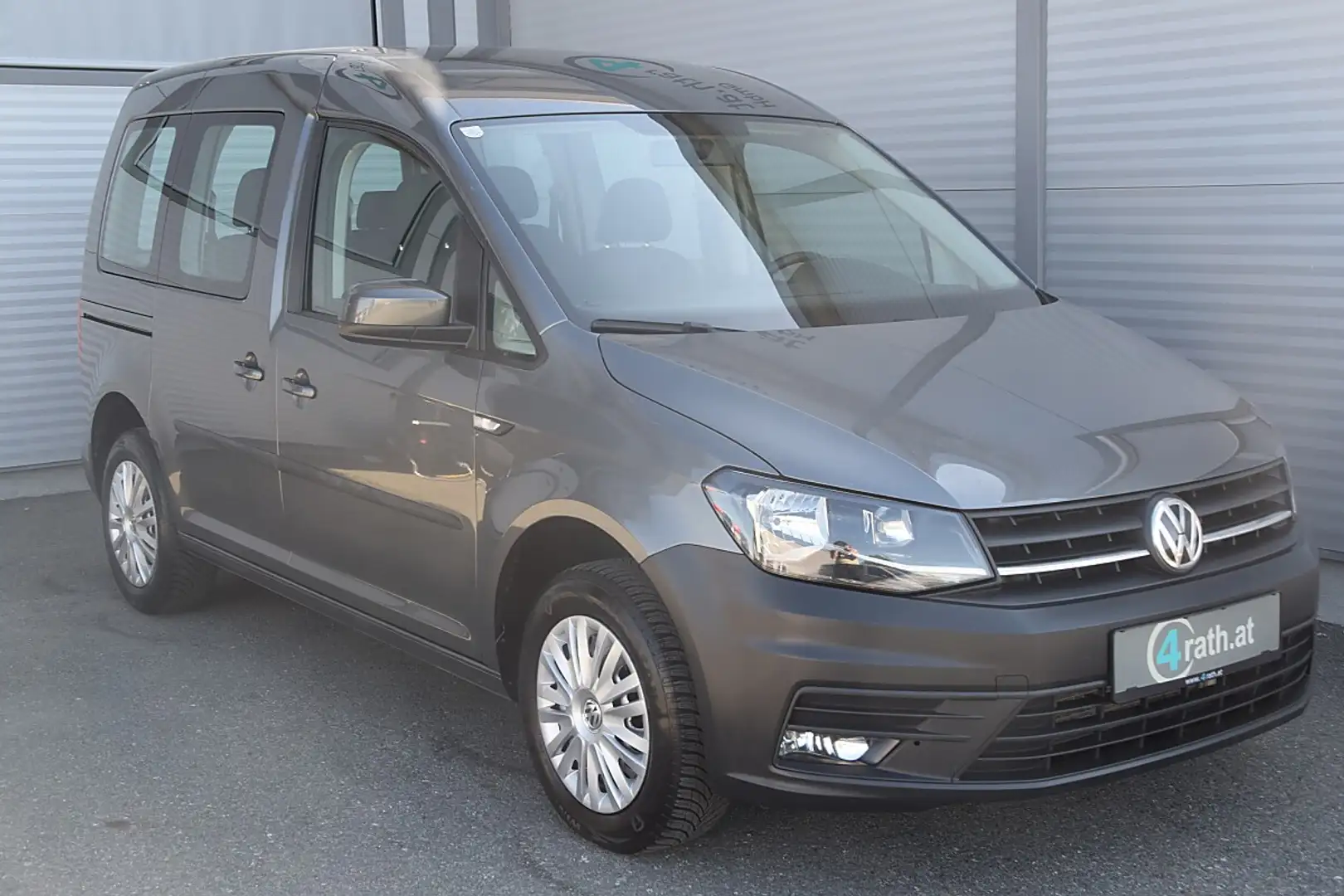Volkswagen Caddy Kombi 2,0 TDI NAVI / 13.733 € Grau - 2