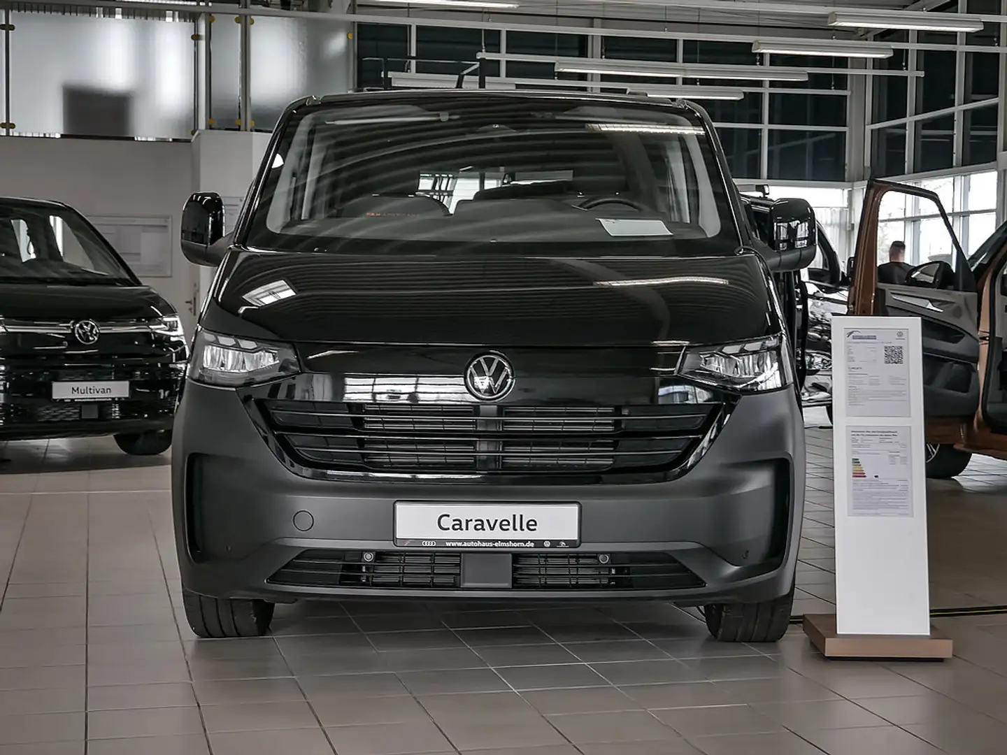 Volkswagen T7 Caravelle PanAmericana 2,0 l TDI NAVI AHK Negro - 2