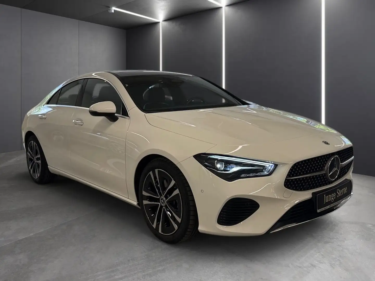 Mercedes-Benz CLA 180 Progressive*Pano*Totwink*CarPlay*LED*Kam Blanc - 2