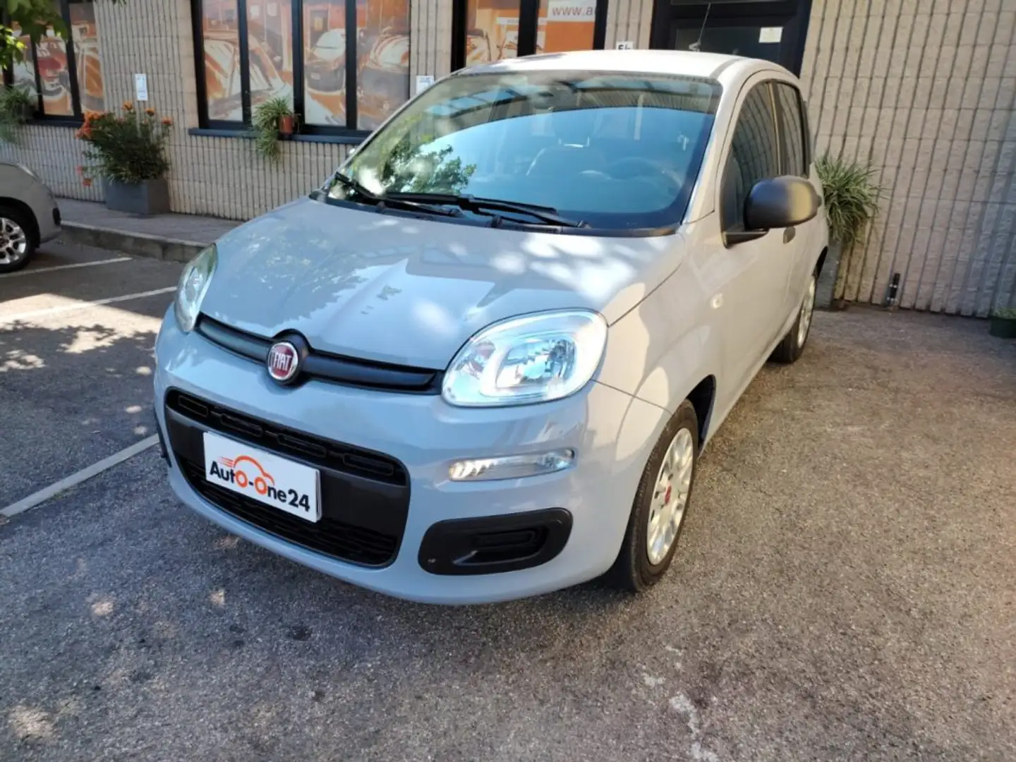 Fiat Panda 1.0 FireFly S&S Hybrid NEOPATENTATI - PREZZO REALE Grau - 2