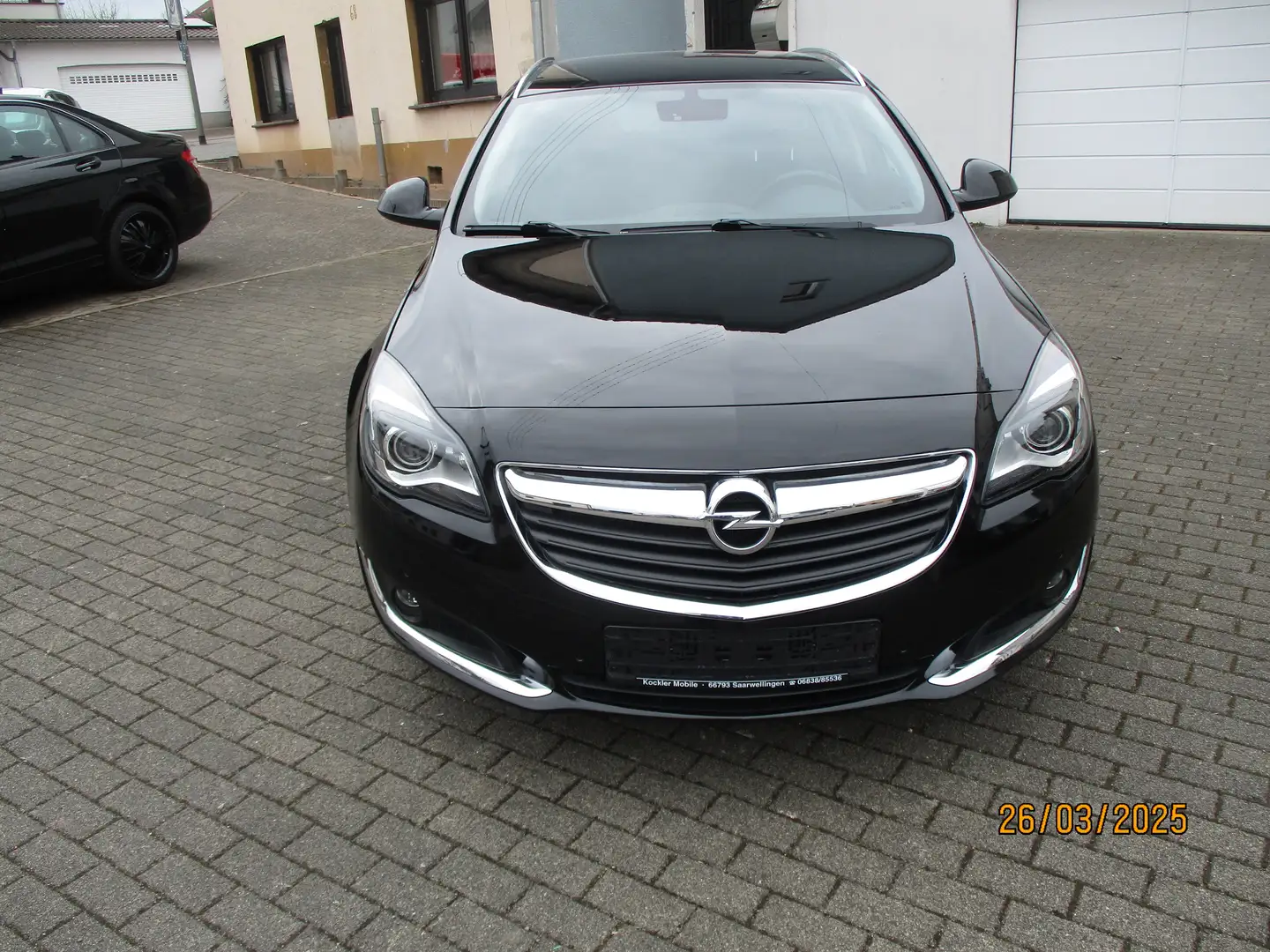 Opel Insignia 1.6 Turbo Sports Tourer ecoFLEX Innovation Schwarz - 1