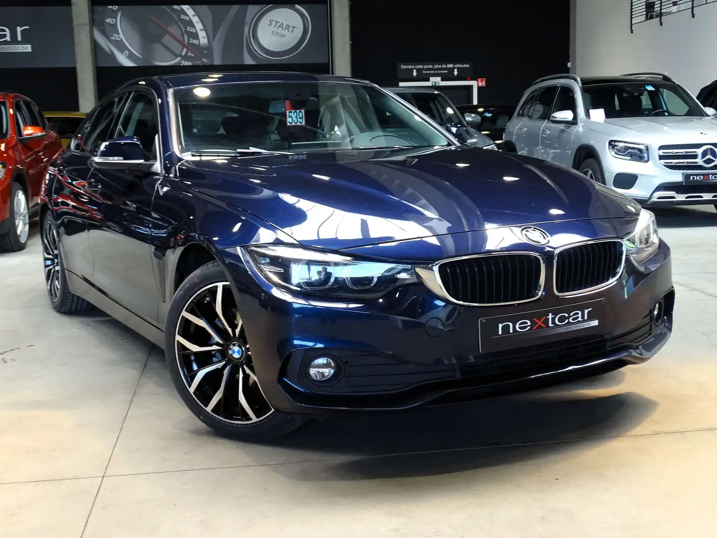 BMW 418 d Gran Coupé *FULL LED-NAVI-CUIR-ATTELAGE-PARK* Bleu - 2