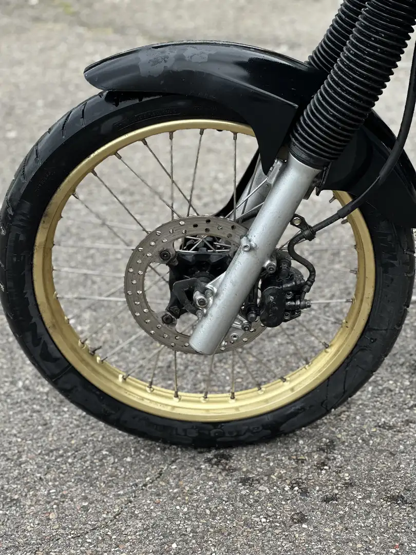 Honda NX 650 Dominator Schwarz - 2