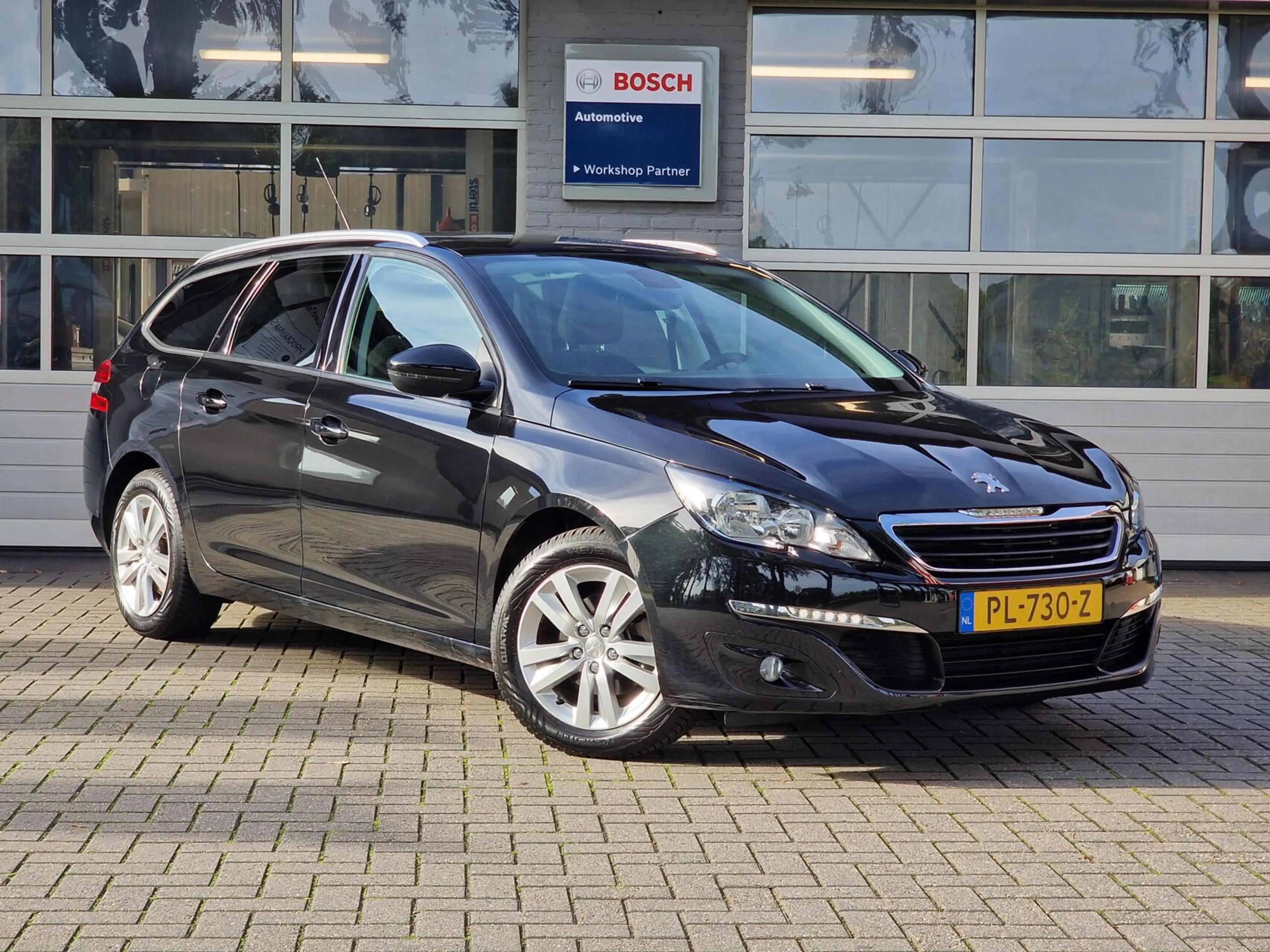 Peugeot 308 SW 1.2 PureTech Blue Lease Executive|Clima|cruise|