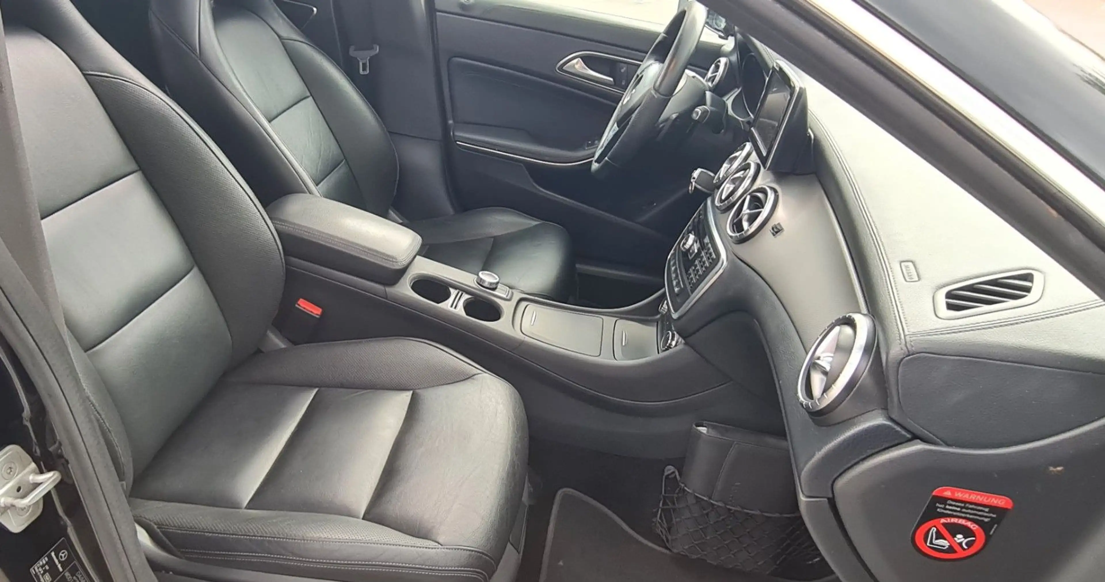 Mercedes-Benz CLA 220 CDI DCT Panoramadach PDC V+H — photo 12