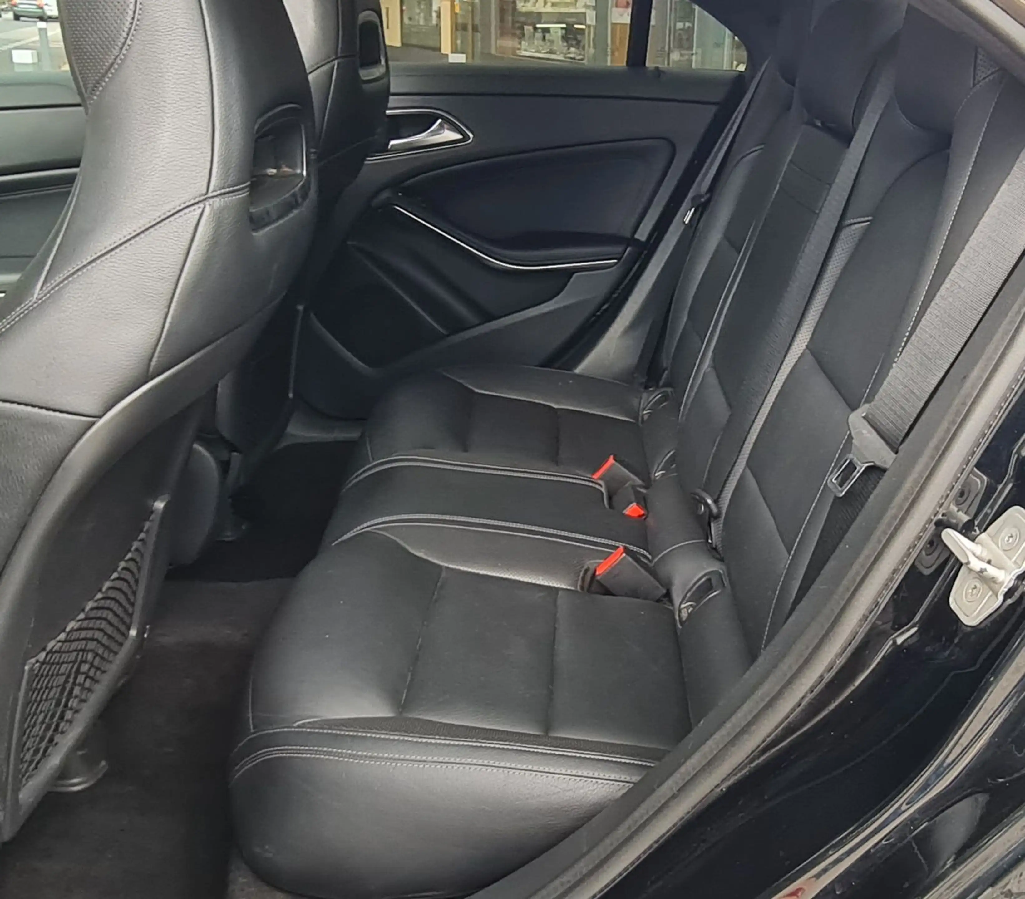 Mercedes-Benz CLA 220 CDI DCT Panoramadach PDC V+H — photo 13