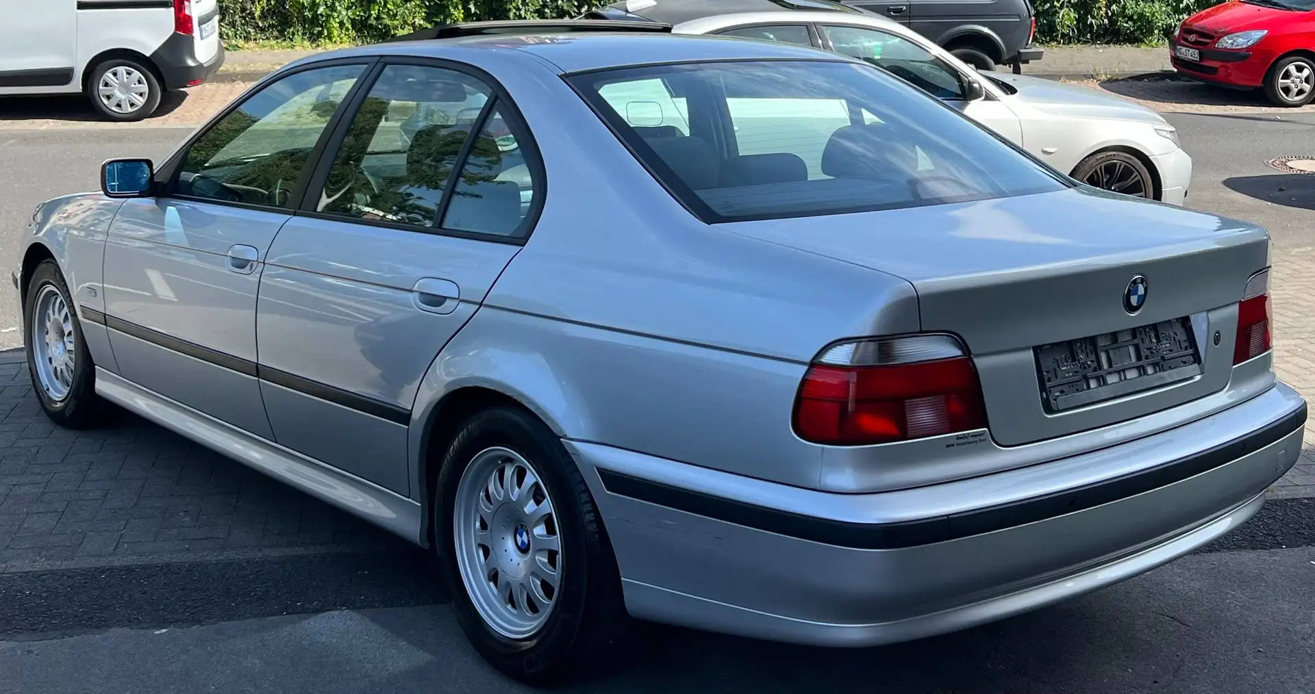 BMW 520 520i *KLIMA-SDACH* Argento - 2