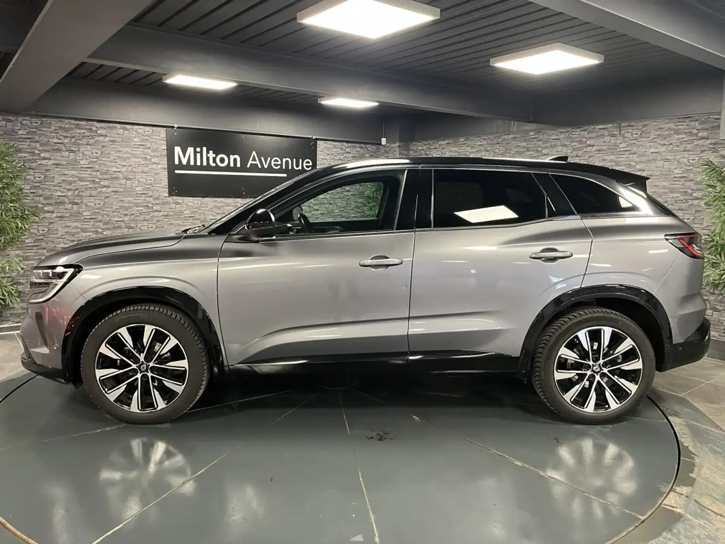 Renault Austral Austral 1.3 Mild Hybride - 160 - BVA  Techno Grijs - 2