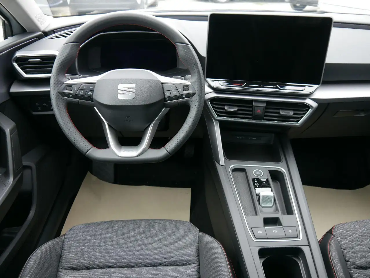 SEAT Leon 2026 — фото 12